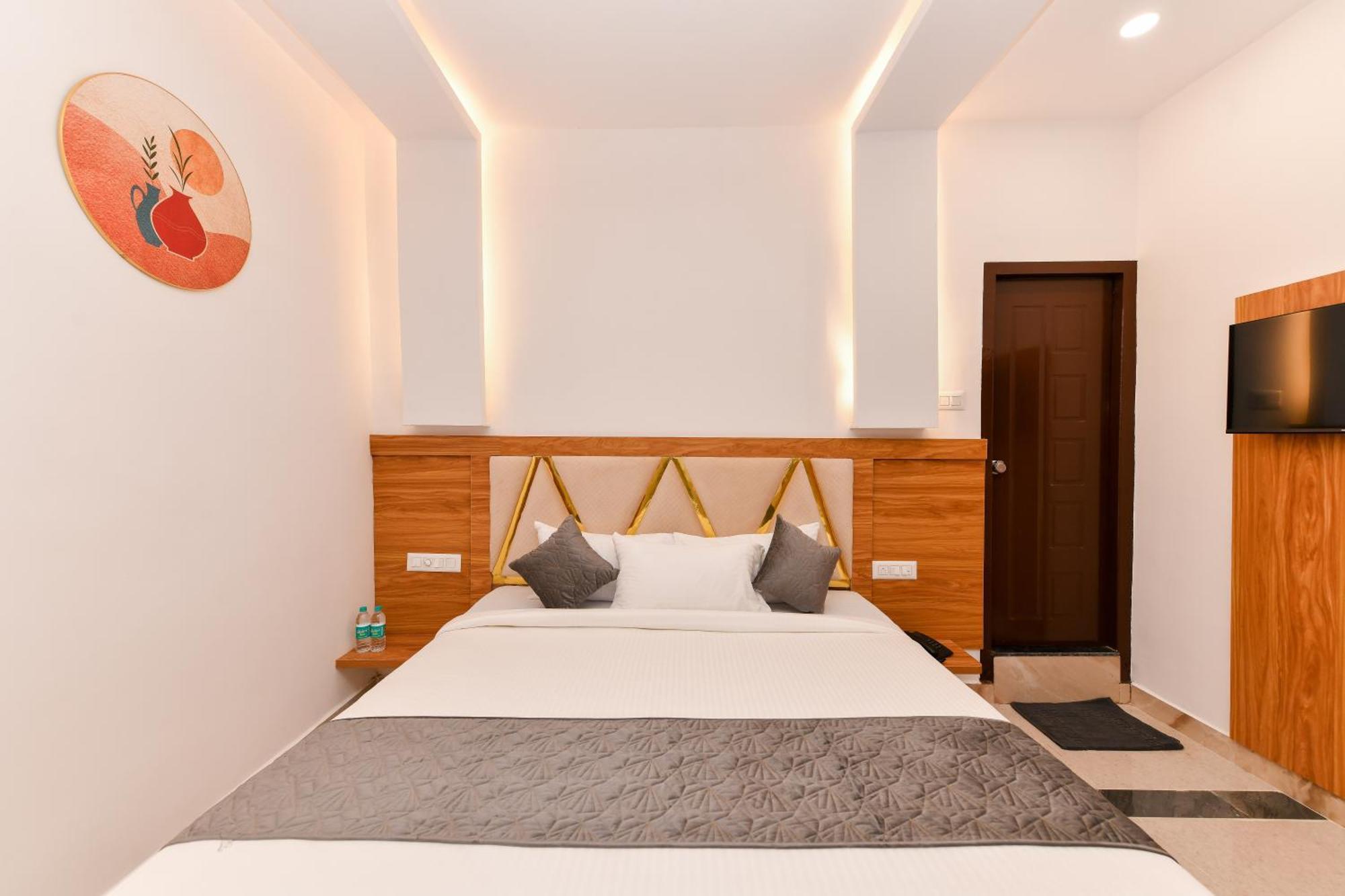 Hotel Shine International Mysore Eksteriør billede