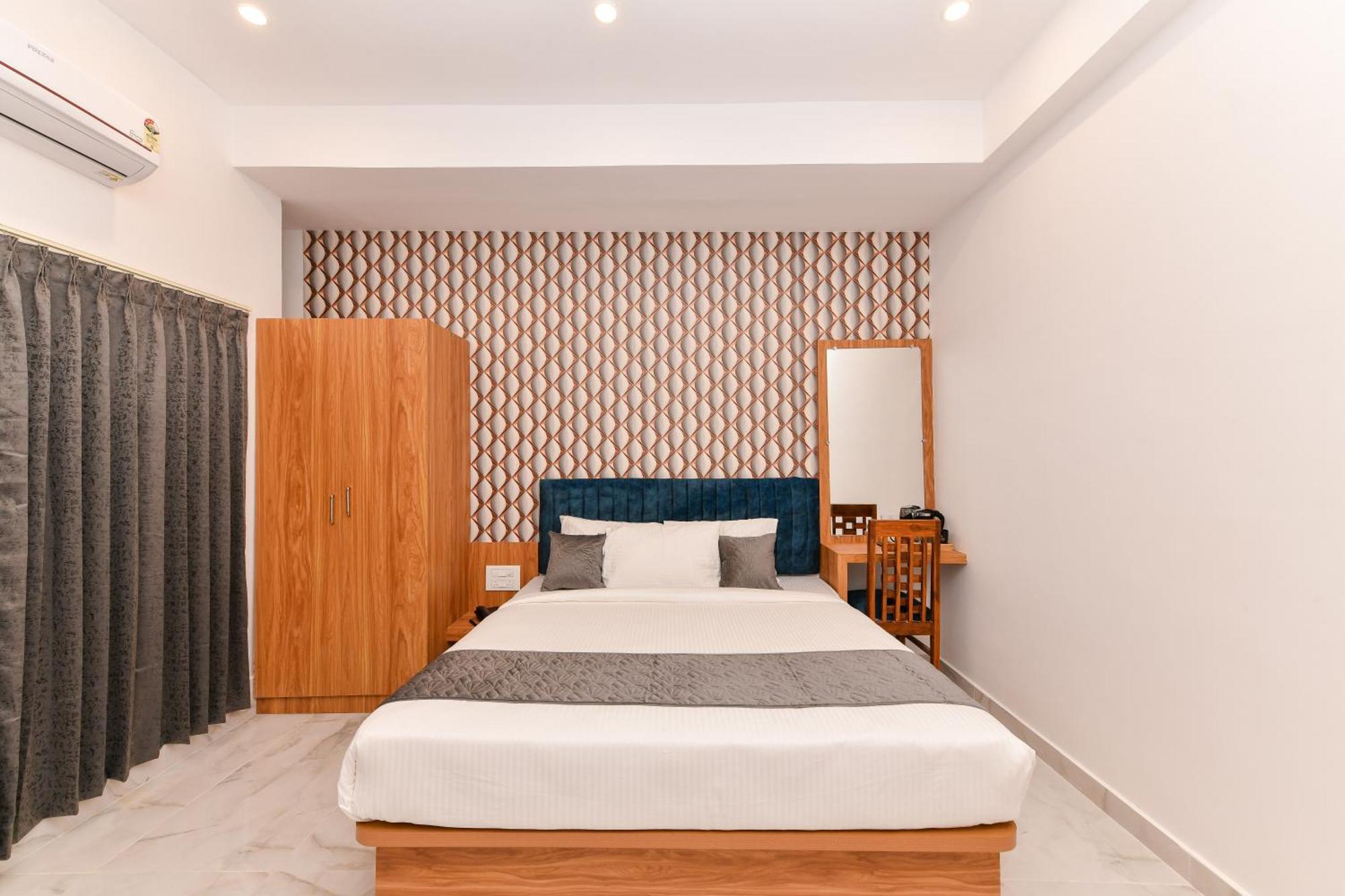 Hotel Shine International Mysore Eksteriør billede